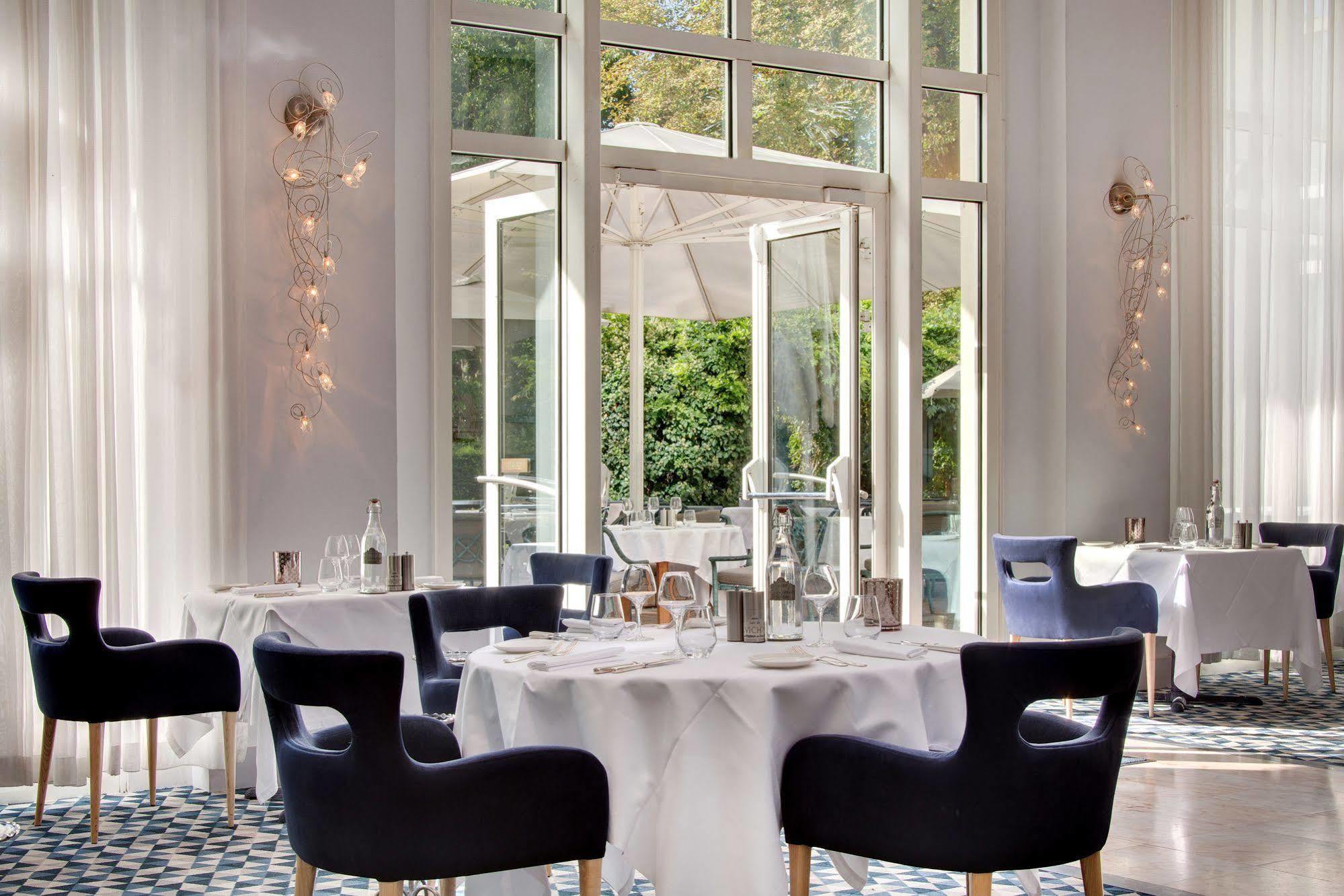 Celestins Spa Thermal & Hotel By Vy Resort Βισύ Εξωτερικό φωτογραφία The interior of the restaurant