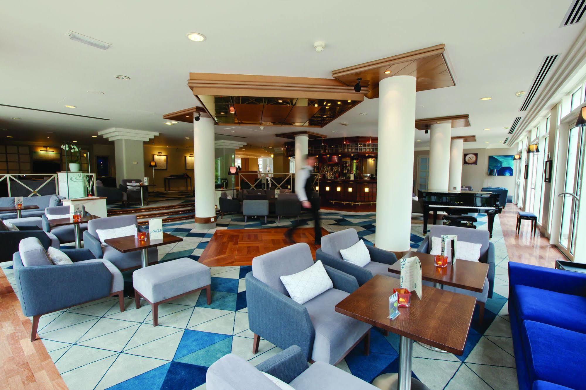 Celestins Spa Thermal & Hotel By Vy Resort Βισύ Εξωτερικό φωτογραφία The lobby of the hotel